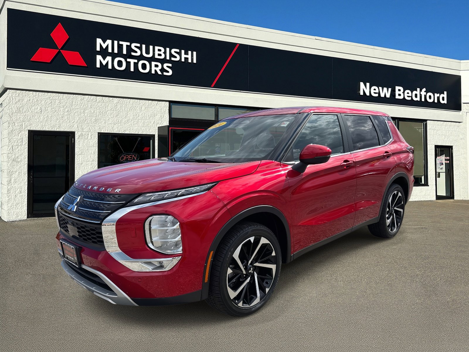 Used 2024 Mitsubishi Outlander SE