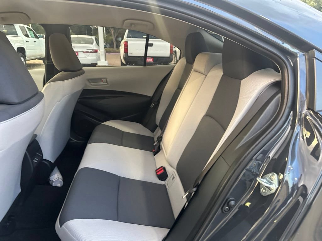 Used 2026 Toyota Corolla LE FWD image 12