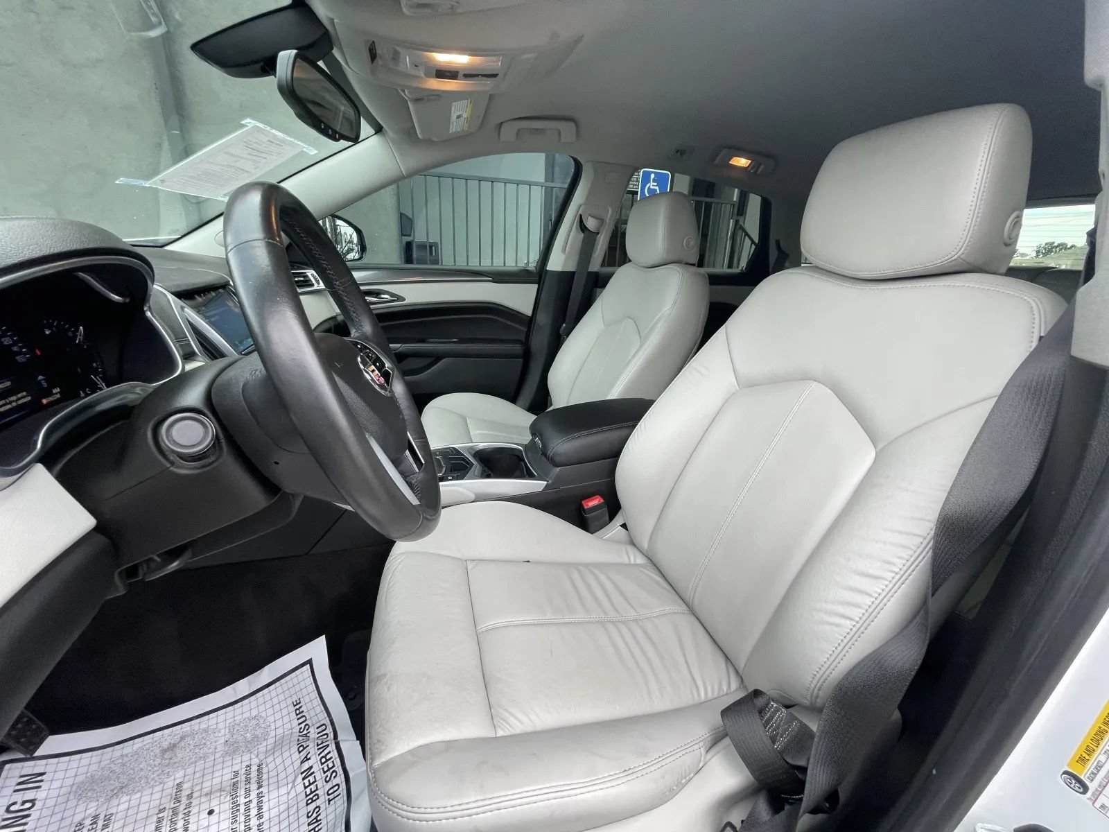 Used 2014 Cadillac SRX FWD image 11