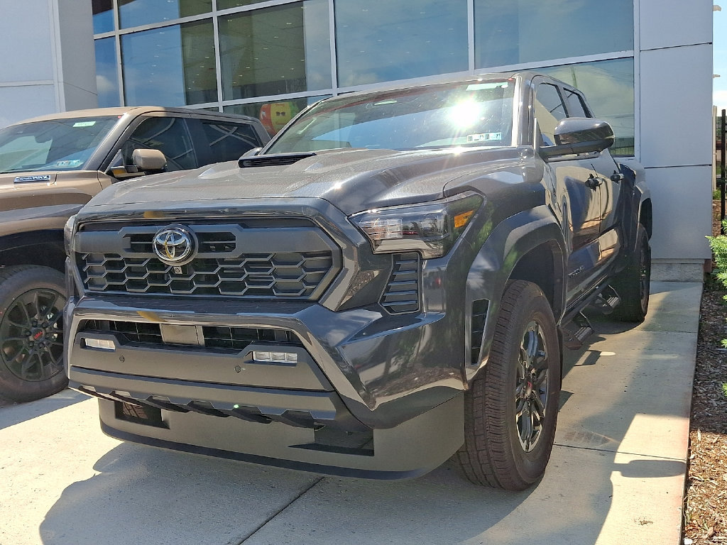 New 2026 Toyota Tacoma TRD Sport w/ TRD Sport Premium Package AWD/4WD image 3