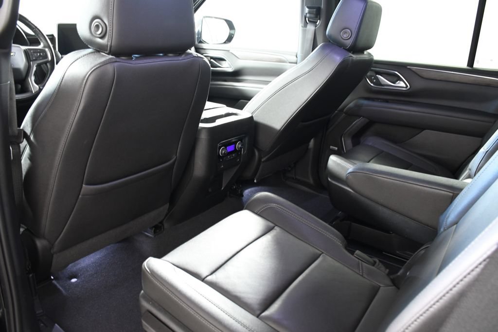 Used 2022 Chevrolet Tahoe LT w/ Luxury Package AWD/4WD image 27
