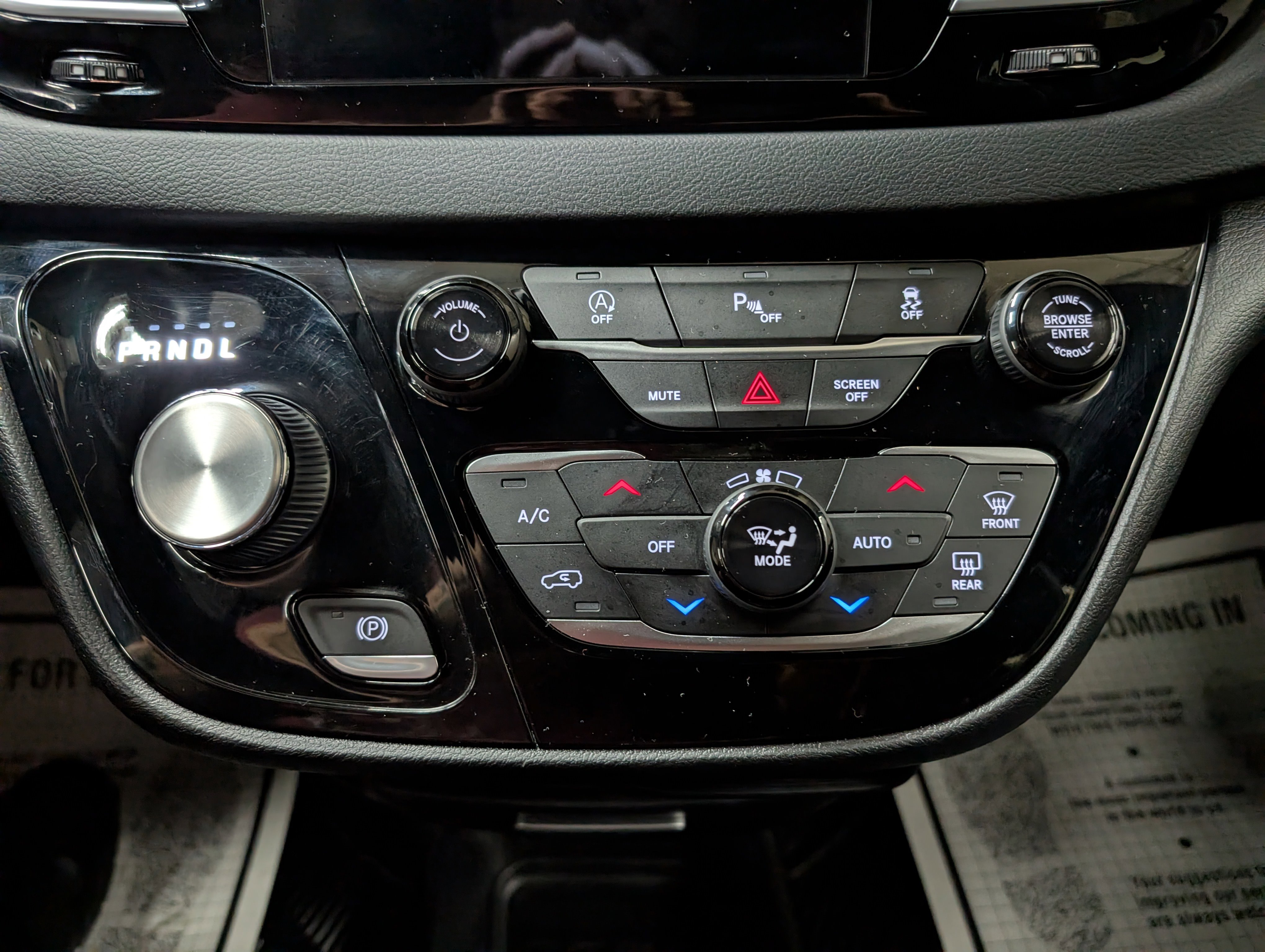 Used 2019 Chrysler Pacifica Touring-L w/ S Appearance Package image 18