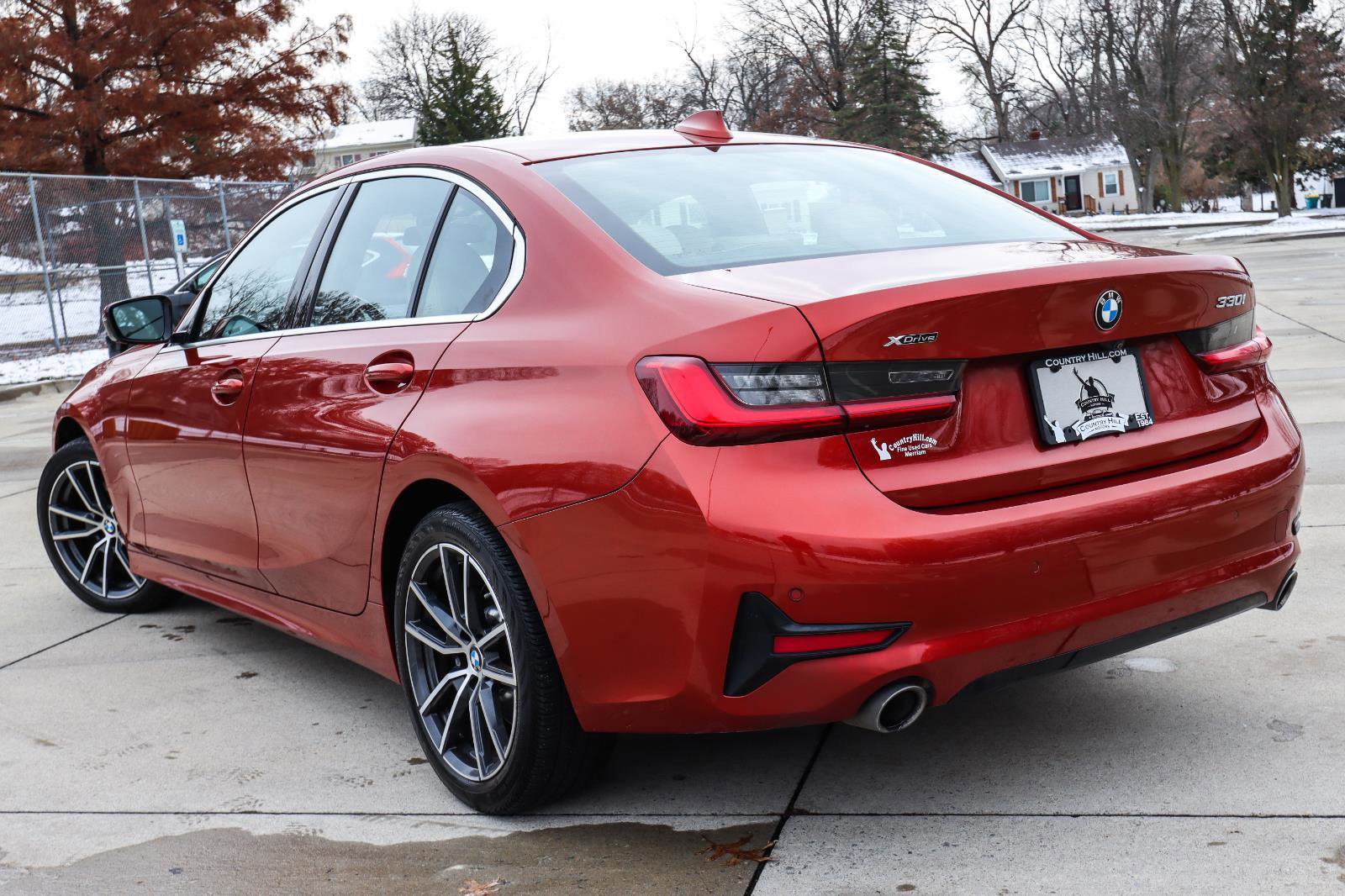 Used 2019 BMW 330i xDrive Sedan w/ Premium Package image 17