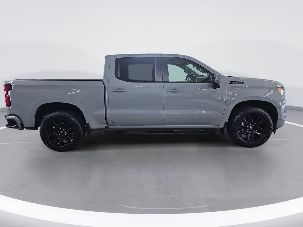 Used 2024 Chevrolet Silverado 1500 RST AWD/4WD image 2