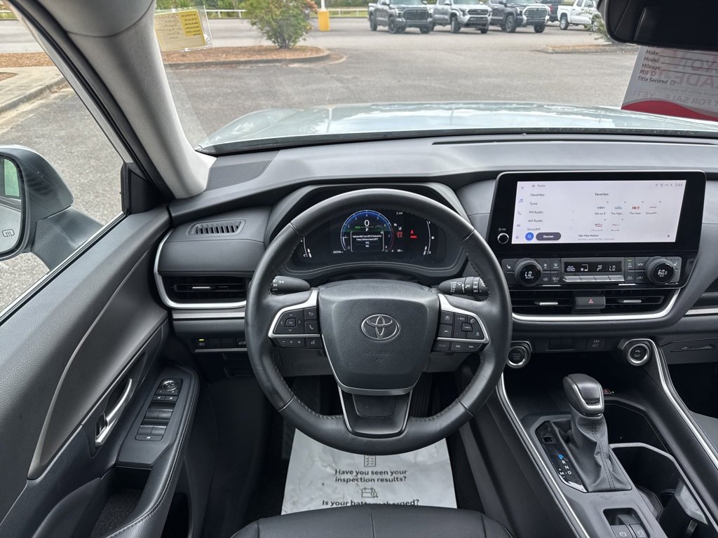Used 2025 Toyota Grand Highlander FWD image 28
