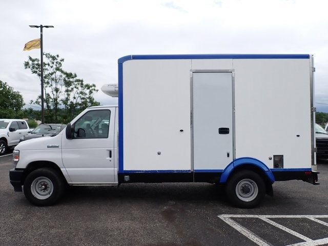 Used 2023 Ford E-350 and Econoline 350 Super Duty w/ Power Windows & Locks Group RWD image 2