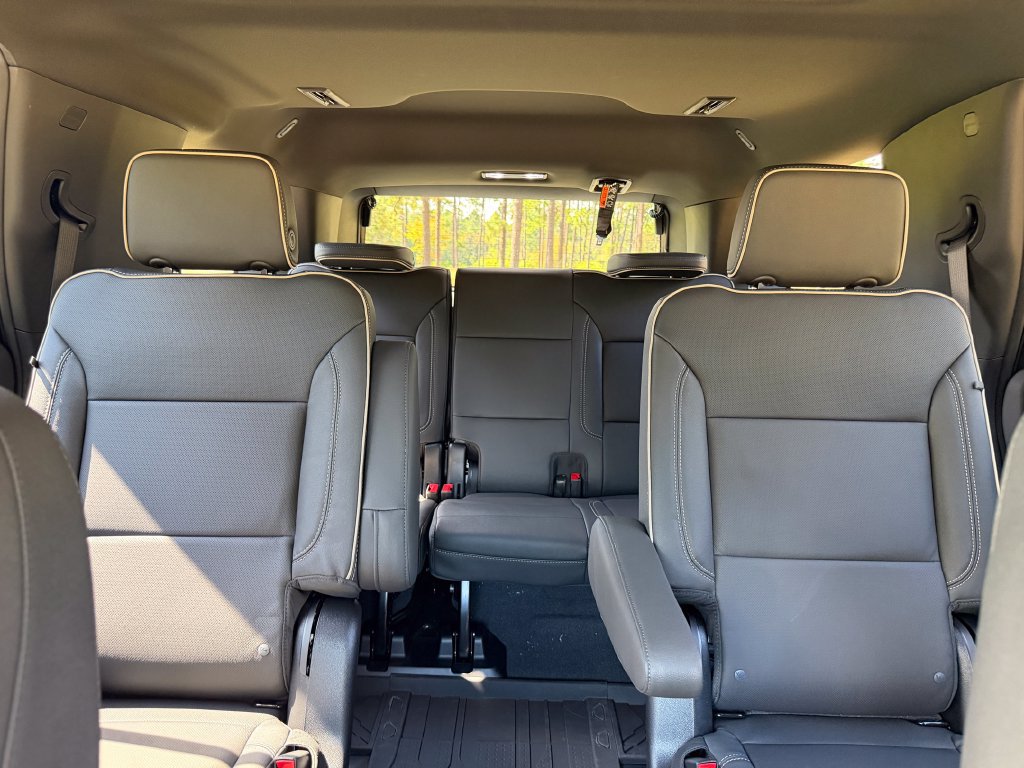 New 2027 Chevrolet Tahoe Premier w/ Sun And Tow Package RWD image 31
