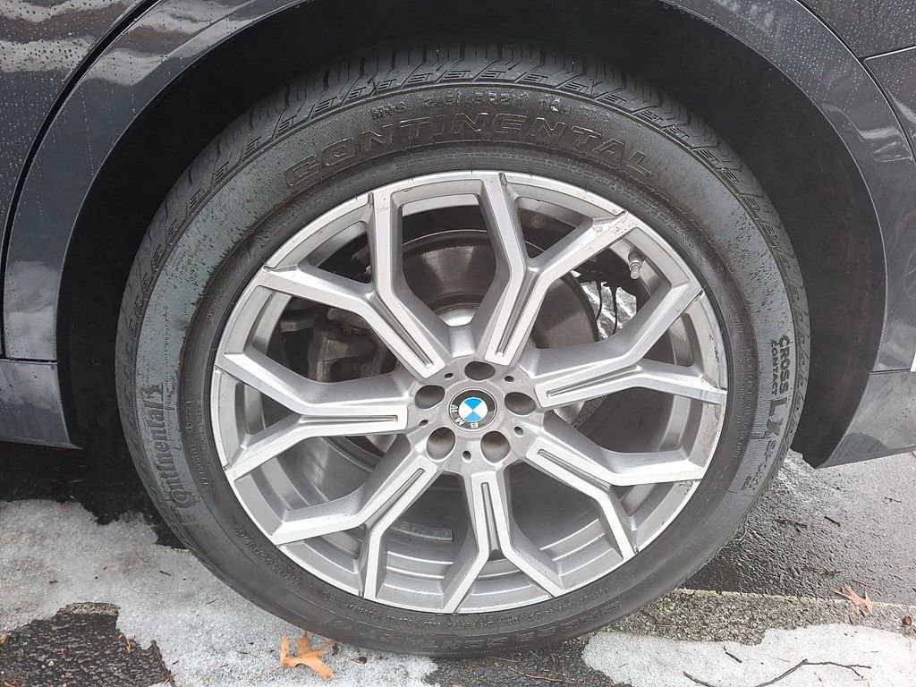 Certified 2022 BMW X7 xDrive40i w/ Executive Package image 6