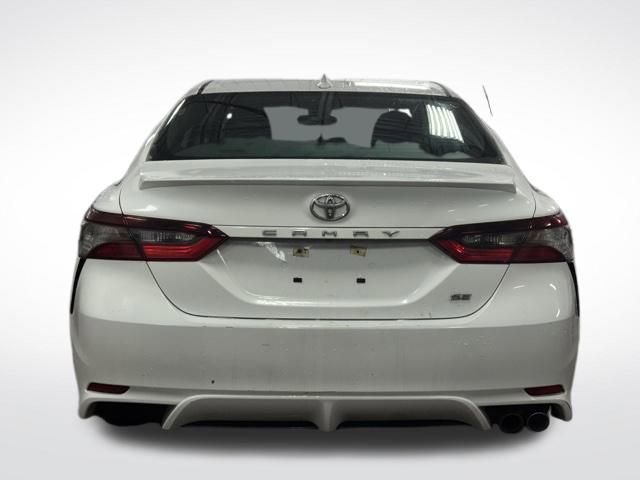 Used 2024 Toyota Camry SE image 7