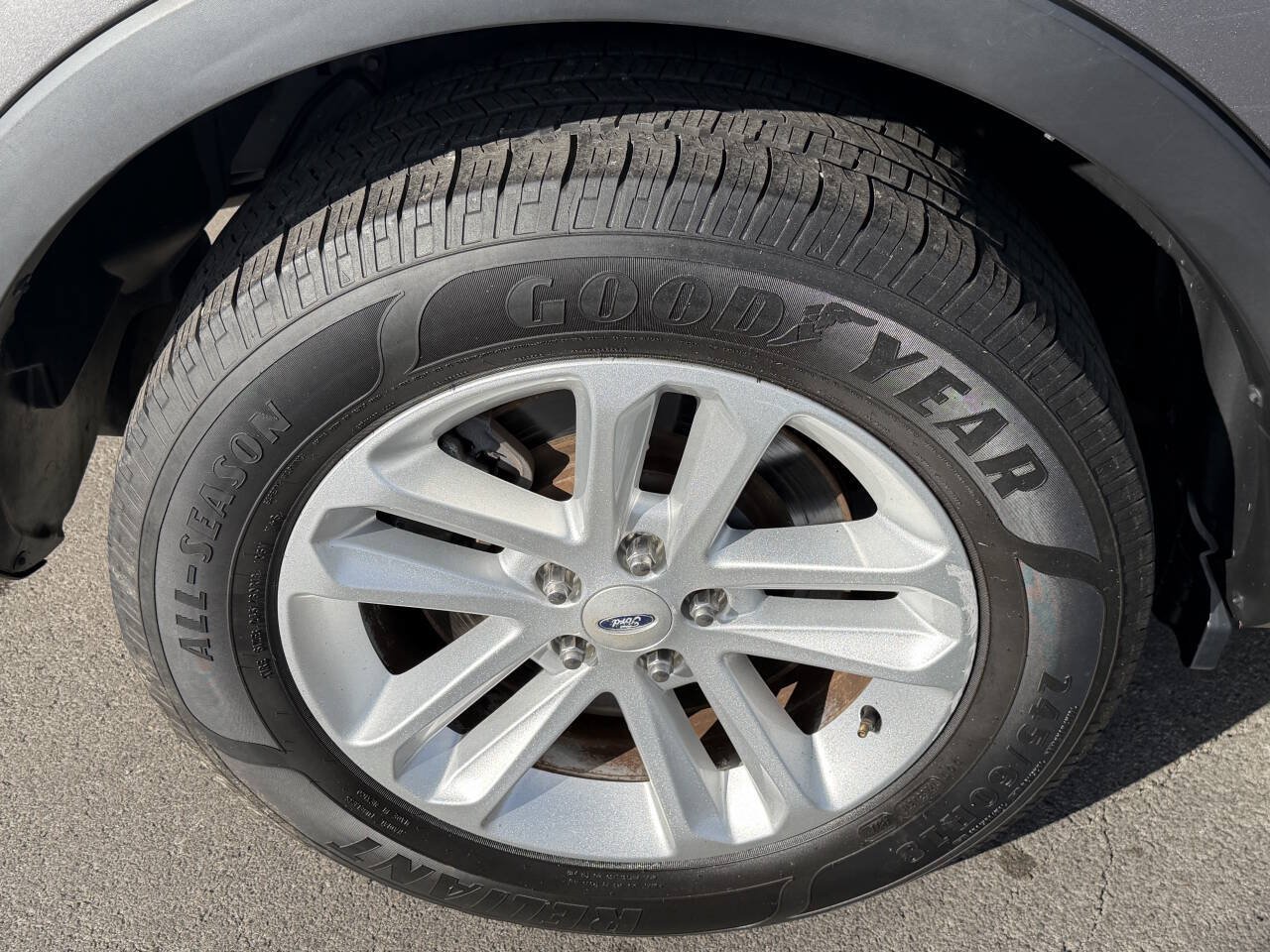 Used 2013 Ford Explorer XLT FWD image 23
