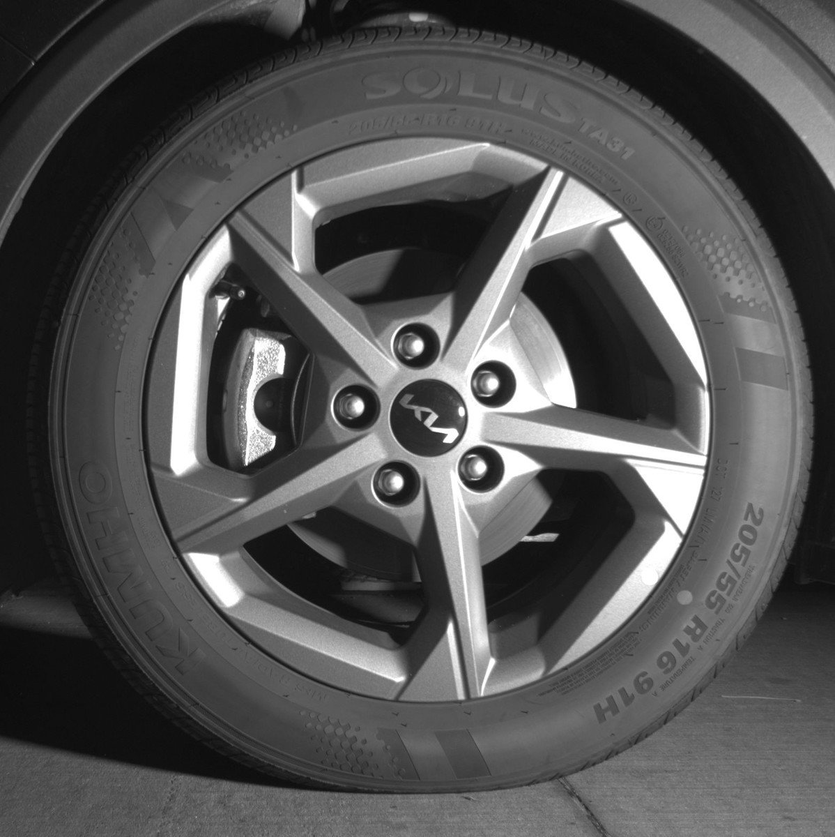 Used 2025 Kia K4 LXS image 12