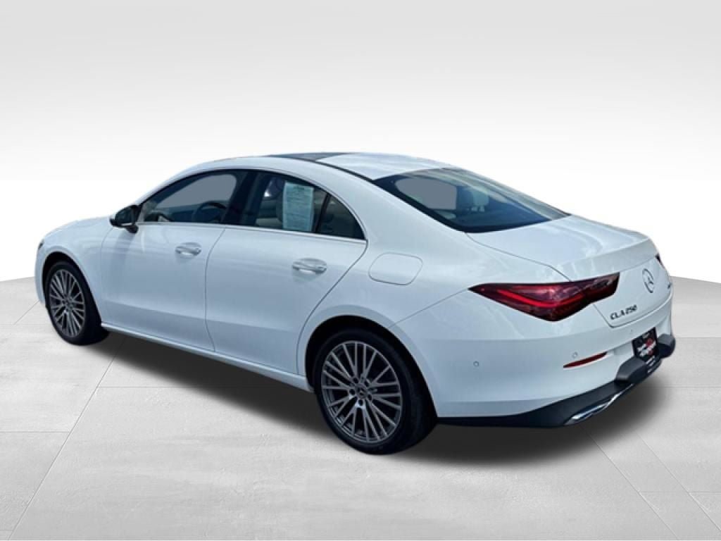 Used 2024 Mercedes-Benz CLA 250 4MATIC image 4