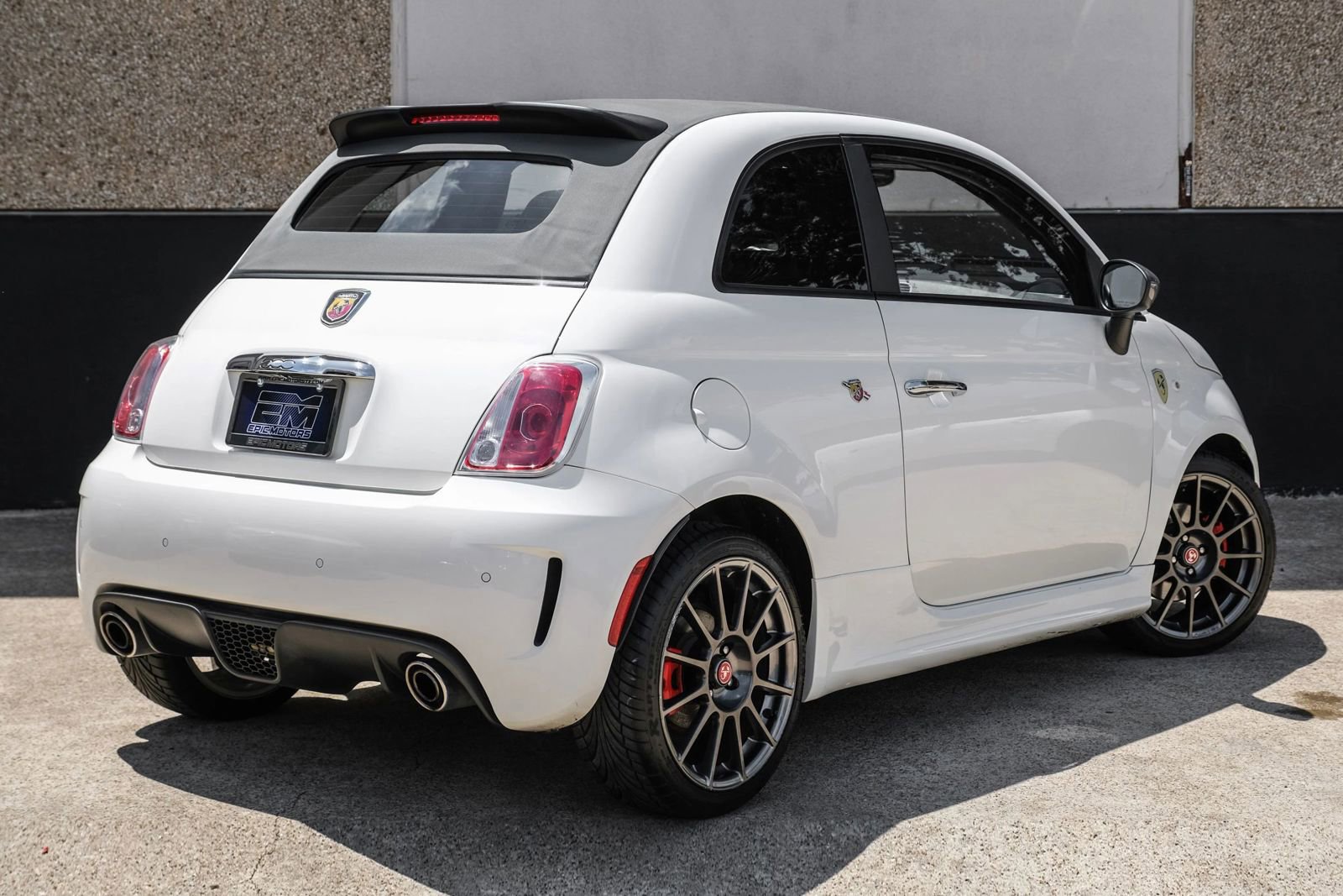 Used 2013 FIAT 500 Abarth w/ Comfort/Convenience Group FWD image 7