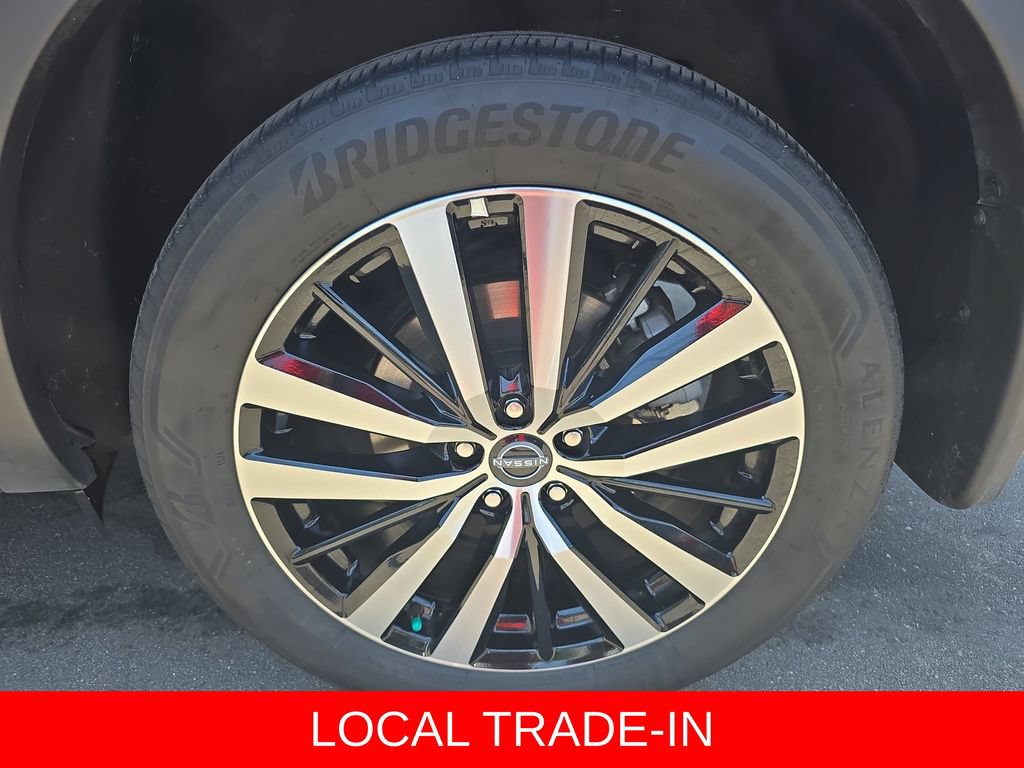 Used 2024 Nissan Pathfinder Platinum AWD/4WD image 35