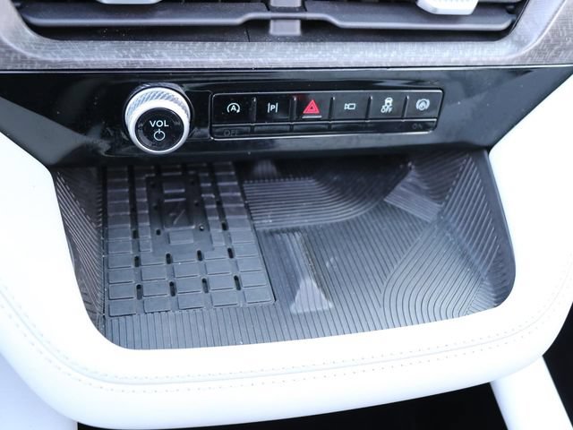 Used 2025 Ford Explorer Platinum w/ Ultimate Package AWD/4WD image 22