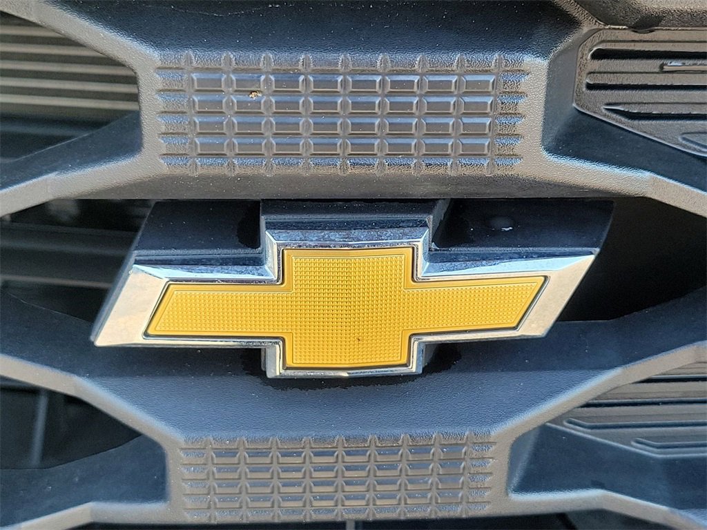 Used 2025 Chevrolet Silverado 1500 Custom image 11
