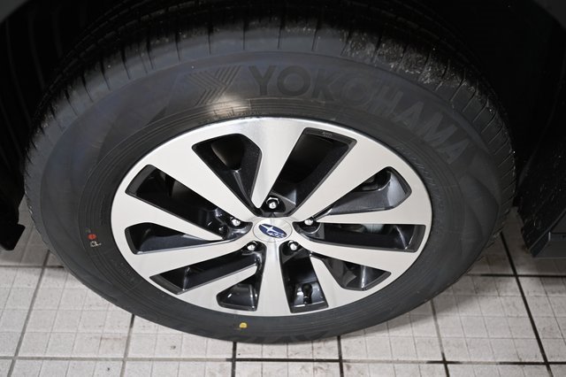 New 2025 Subaru Outback Premium image 17