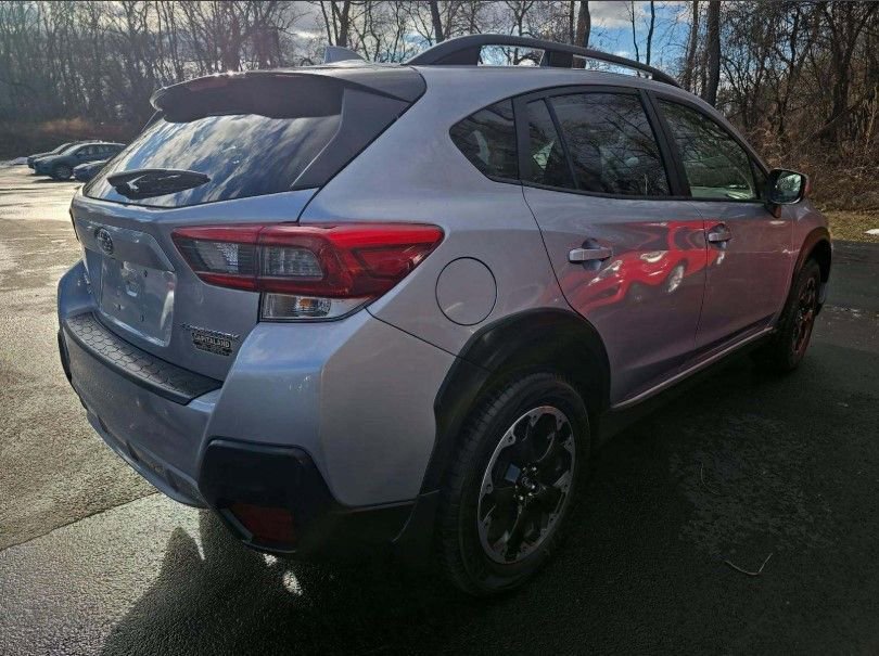 Used 2023 Subaru Crosstrek 2.0i Premium image 2