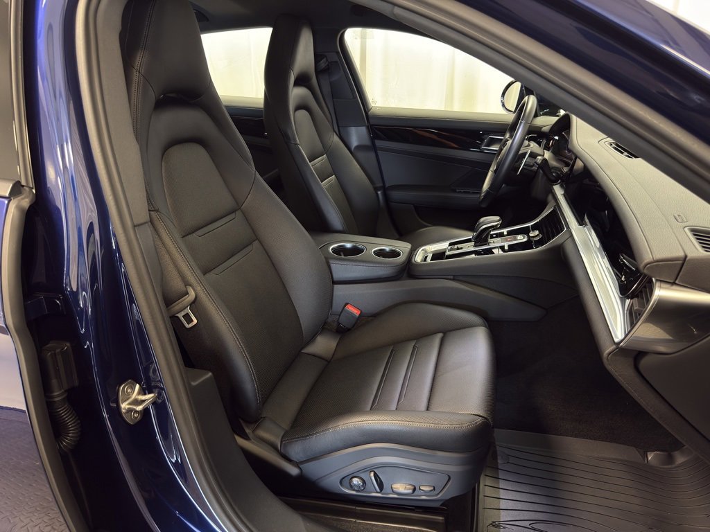 Certified 2023 Porsche Panamera 4 image 30