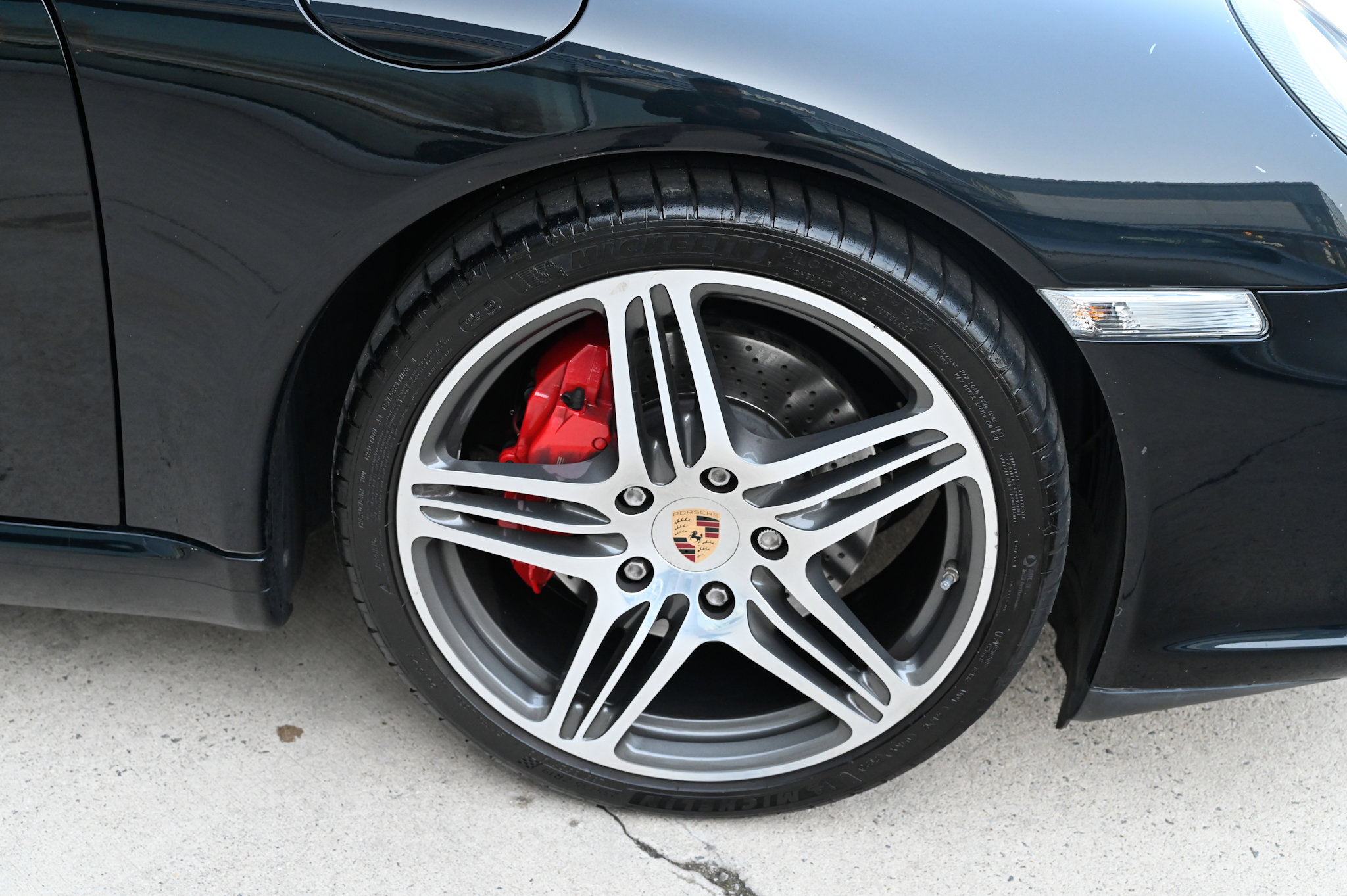 Used 2009 Porsche 911 Carrera S image 12