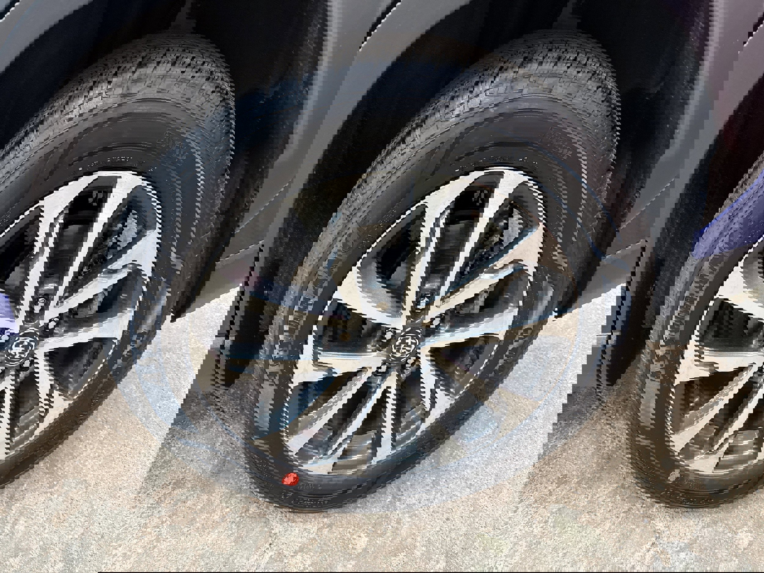 Used 2023 Toyota Corolla Cross XLE w/ Convenience Package image 8