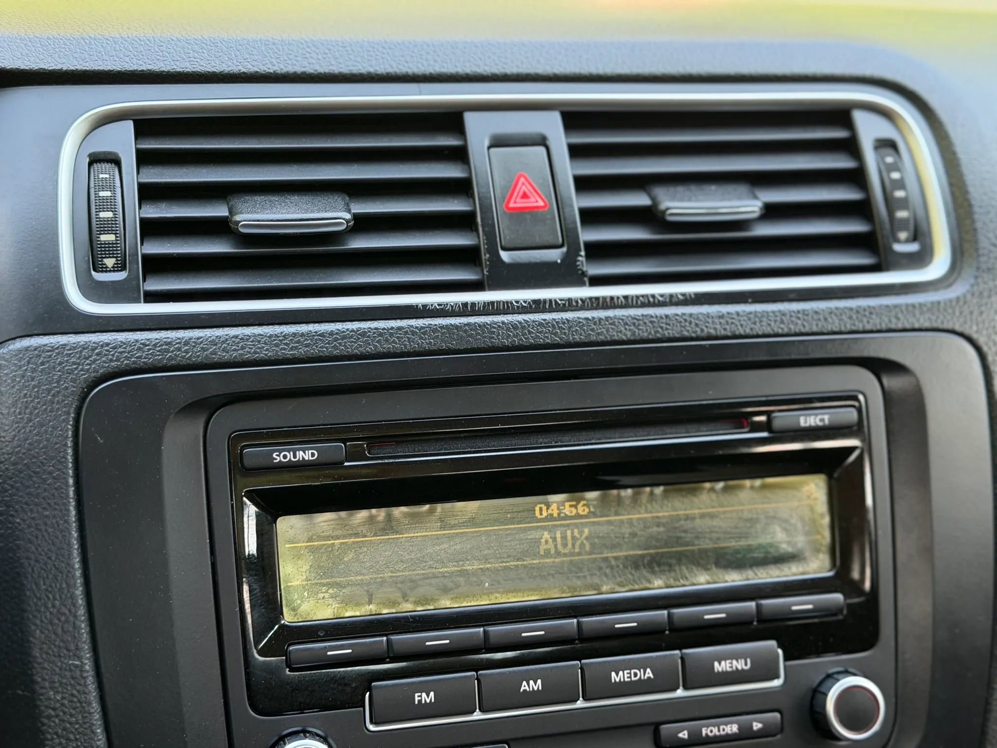 Used 2012 Volkswagen Jetta SE FWD image 28