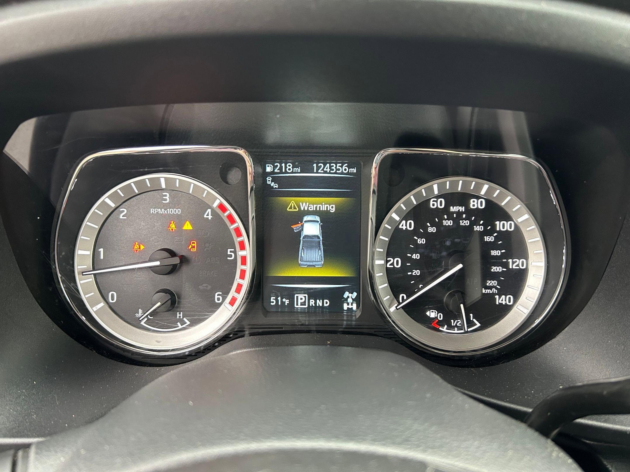 Used 2017 Nissan Titan SL image 15