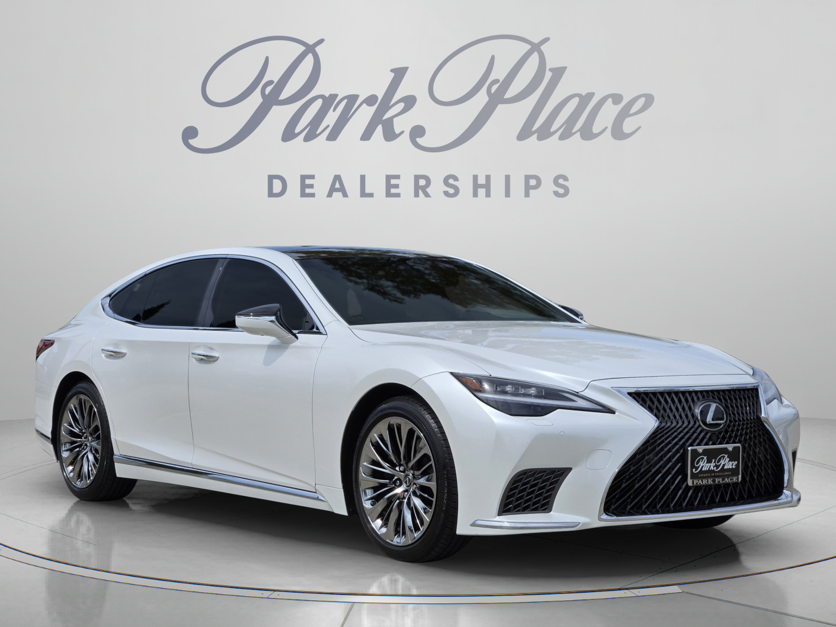 Used 2022 Lexus LS 500 w/ Interior Upgrade Package RWD image 7