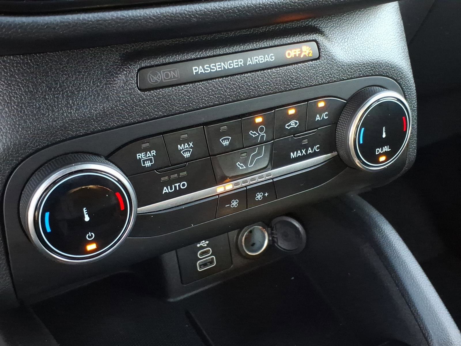 Used 2025 Ford Escape ST-Line FWD image 22
