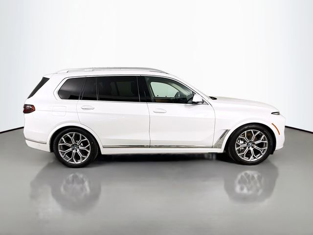 Used 2023 BMW X7 xDrive40i w/ Premium Package AWD/4WD image 8