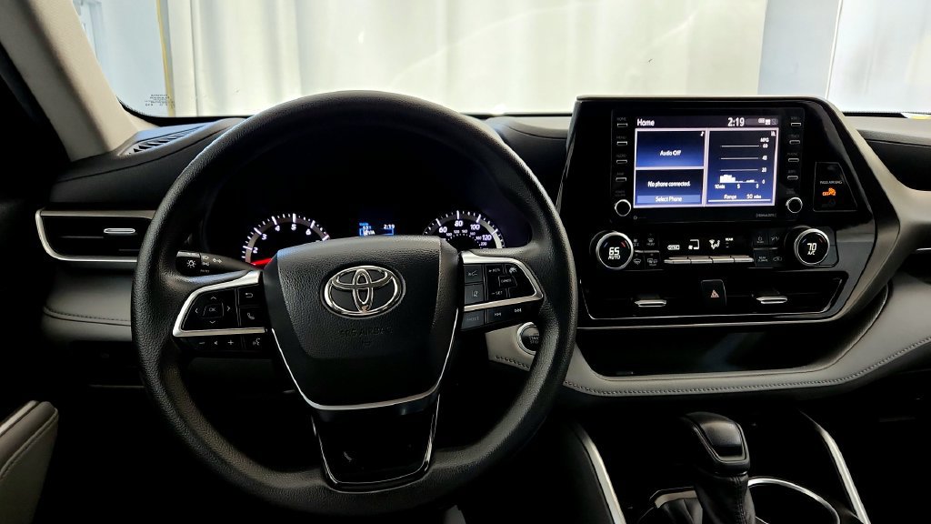 Certified 2020 Toyota Highlander L AWD/4WD image 39
