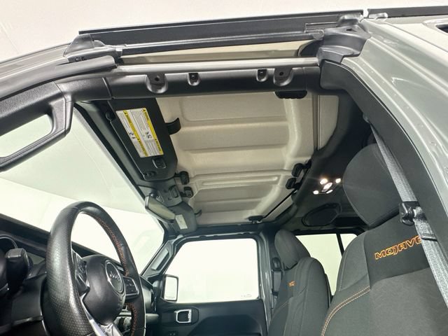 Used 2023 Jeep Gladiator Mojave w/ Cold Weather Group AWD/4WD image 27