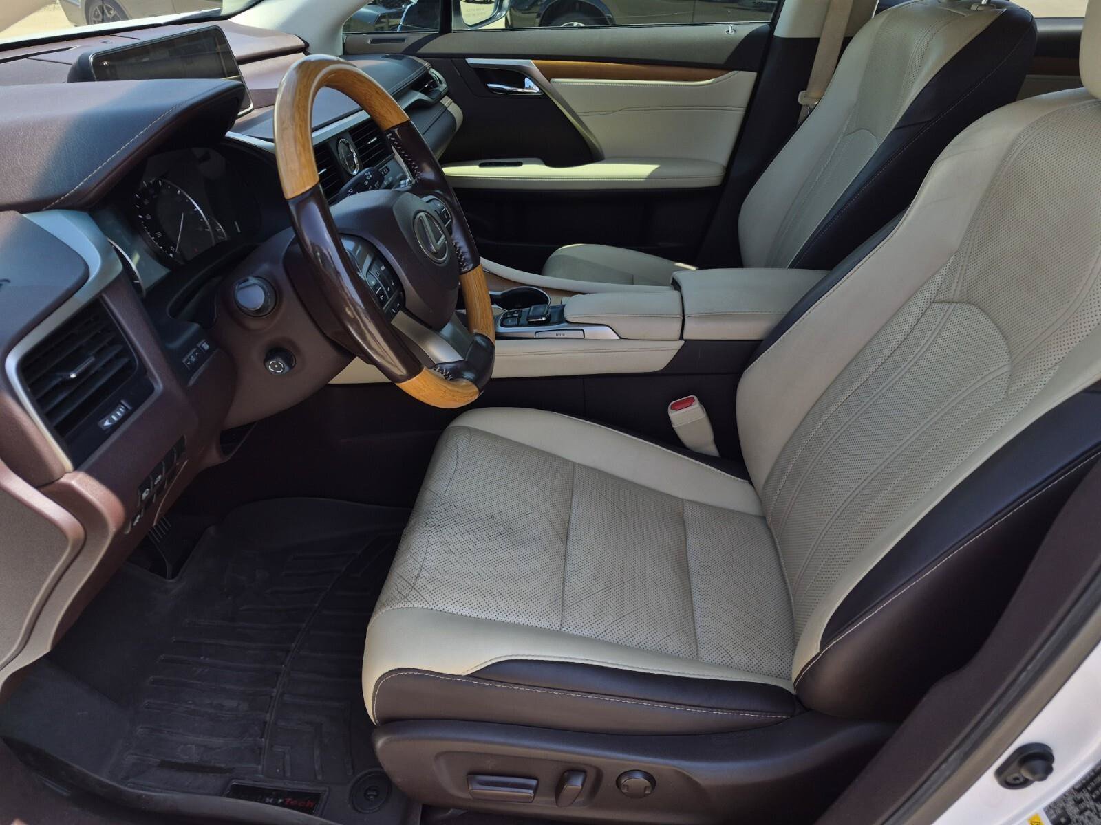 Used 2016 Lexus RX 350 FWD w/ Premium Package image 12