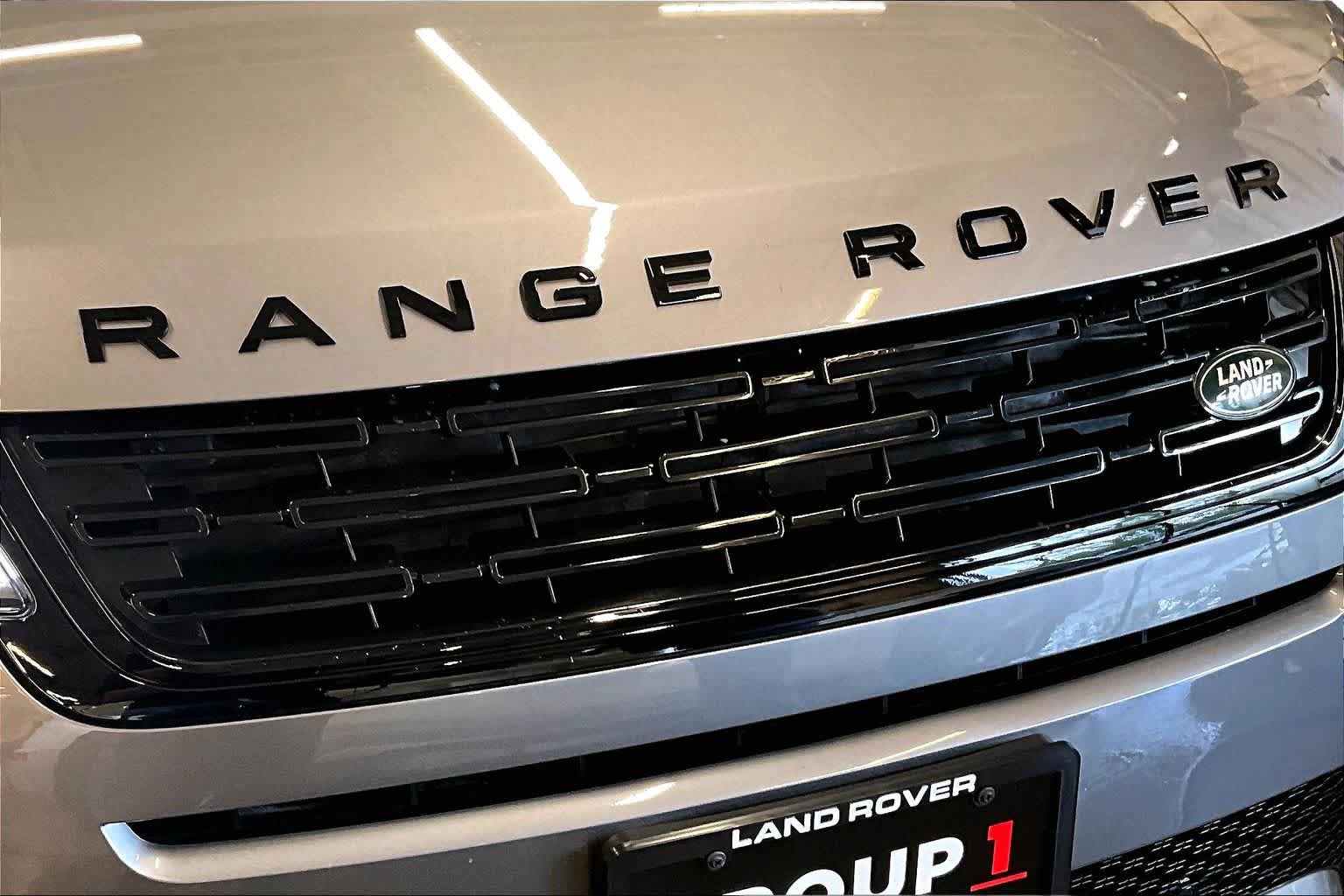 Used 2026 Land Rover Range Rover Evoque Dynamic SE AWD/4WD image 58