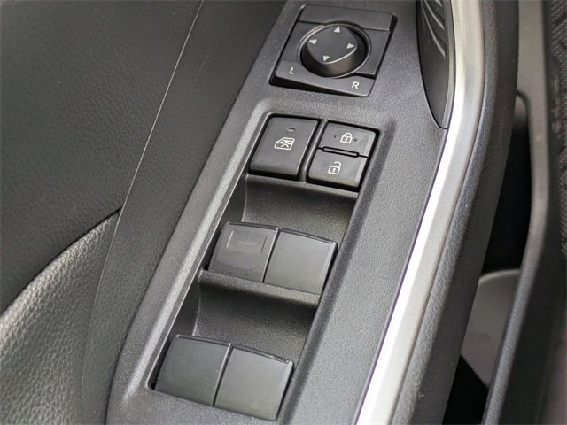 Used 2025 Toyota RAV4 LE image 27