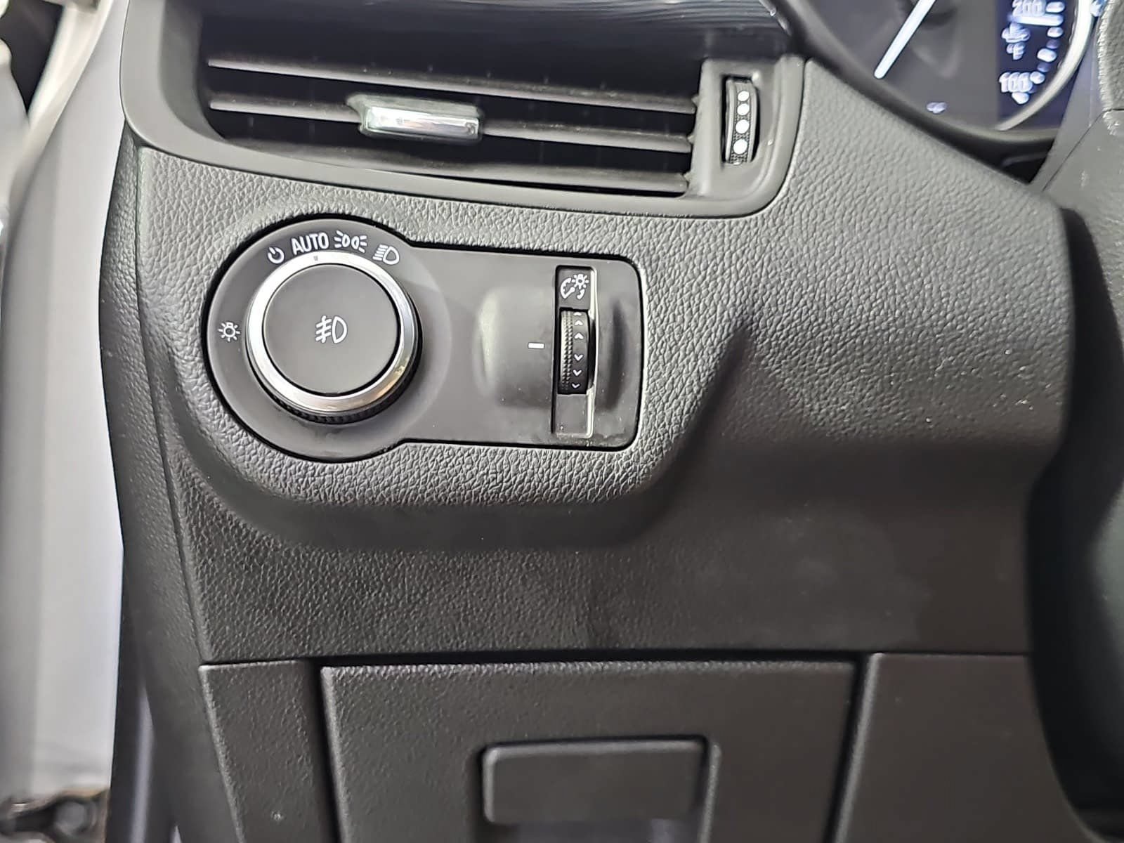 Used 2016 Buick Envision Premium AWD/4WD image 26