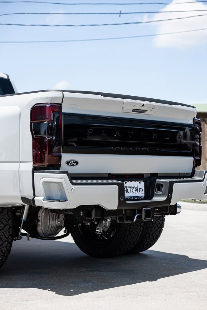 Used 2025 Ford F450 Platinum w/ Platinum Plus Package image 7