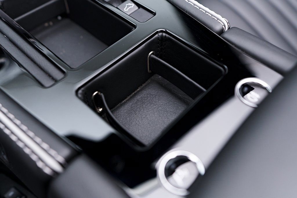 Used 2016 Aston Martin DB9 GT image 83