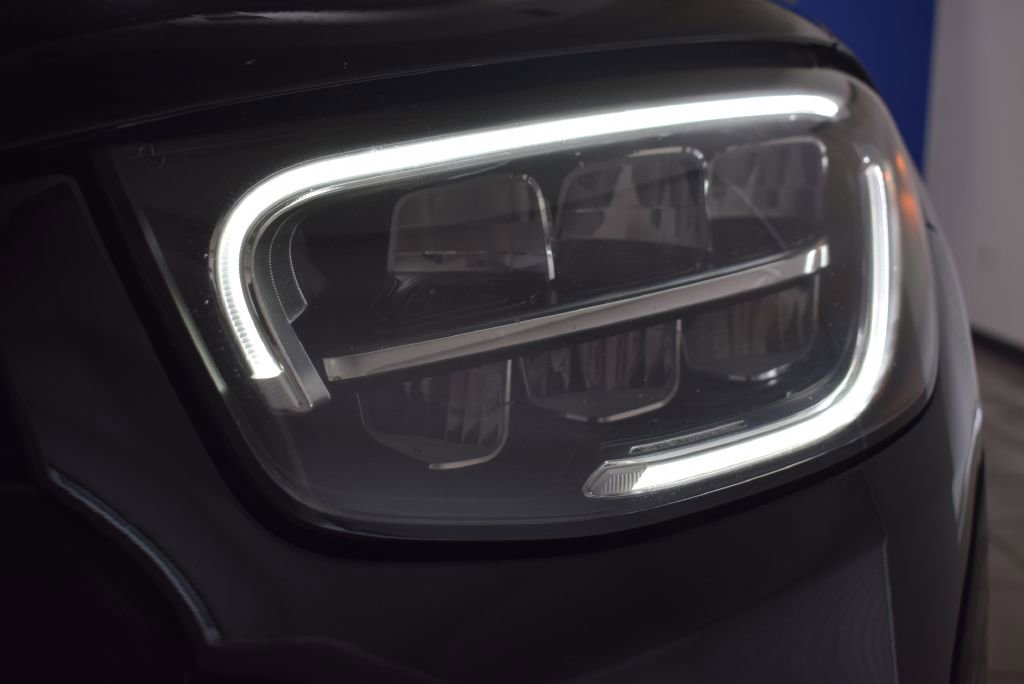 Used 2022 Mercedes-Benz GLC 300 4MATIC image 29