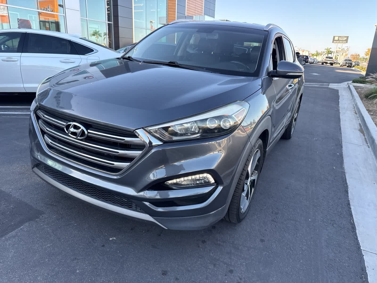 Used 2016 Hyundai Tucson Limited FWD image 1