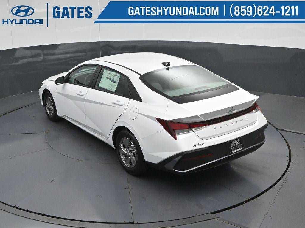 New 2026 Hyundai Elantra SE FWD image 47