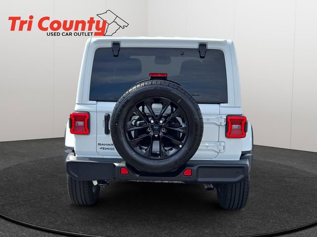 Used 2025 Jeep Wrangler Unlimited Sahara w/ Safety Group image 7