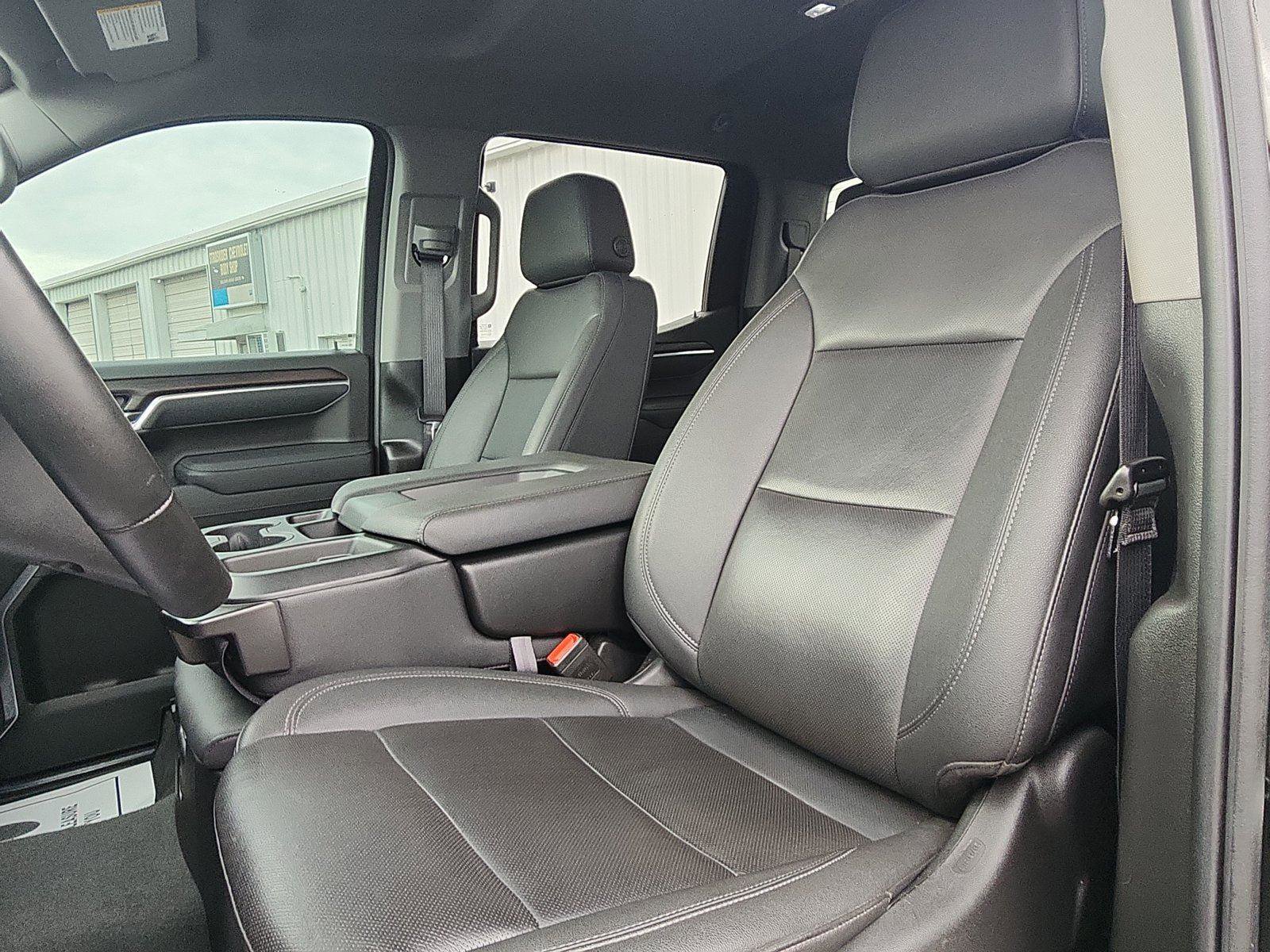 Used 2025 GMC Sierra 1500 SLT AWD/4WD image 21