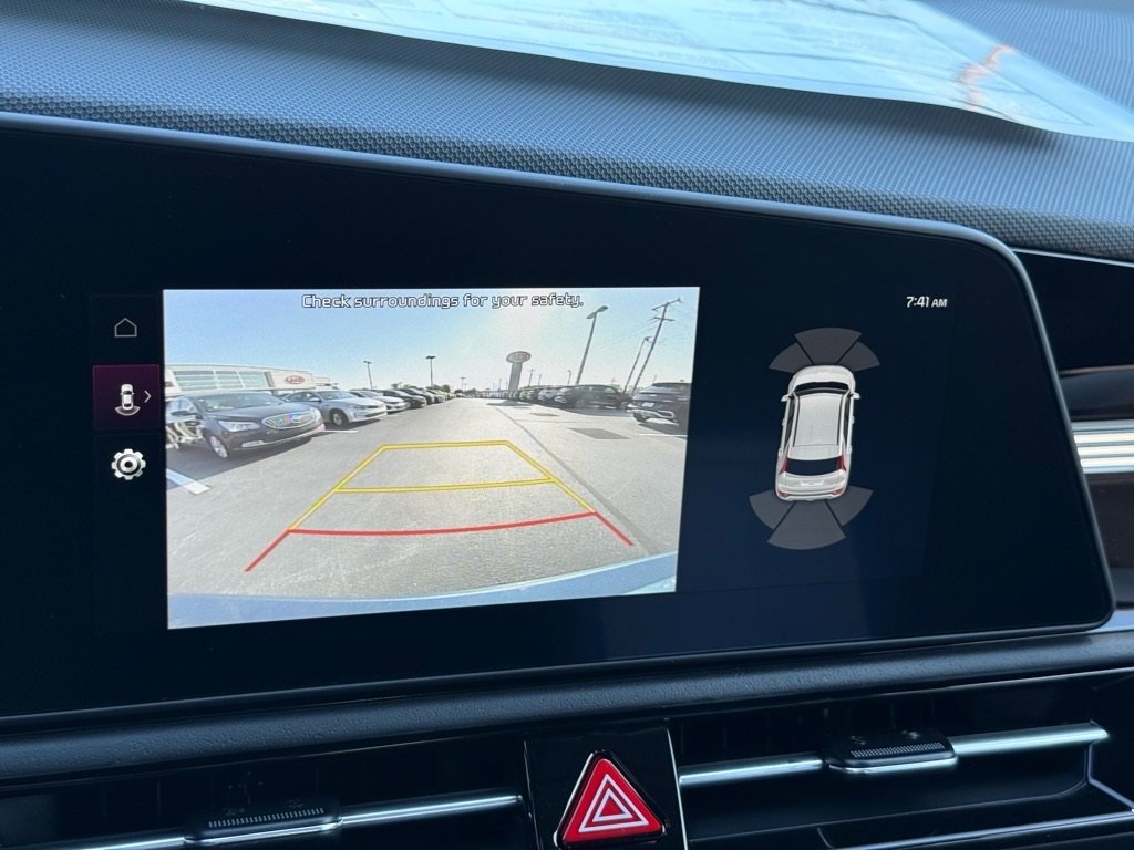 New 2025 Kia Niro SX Touring image 18