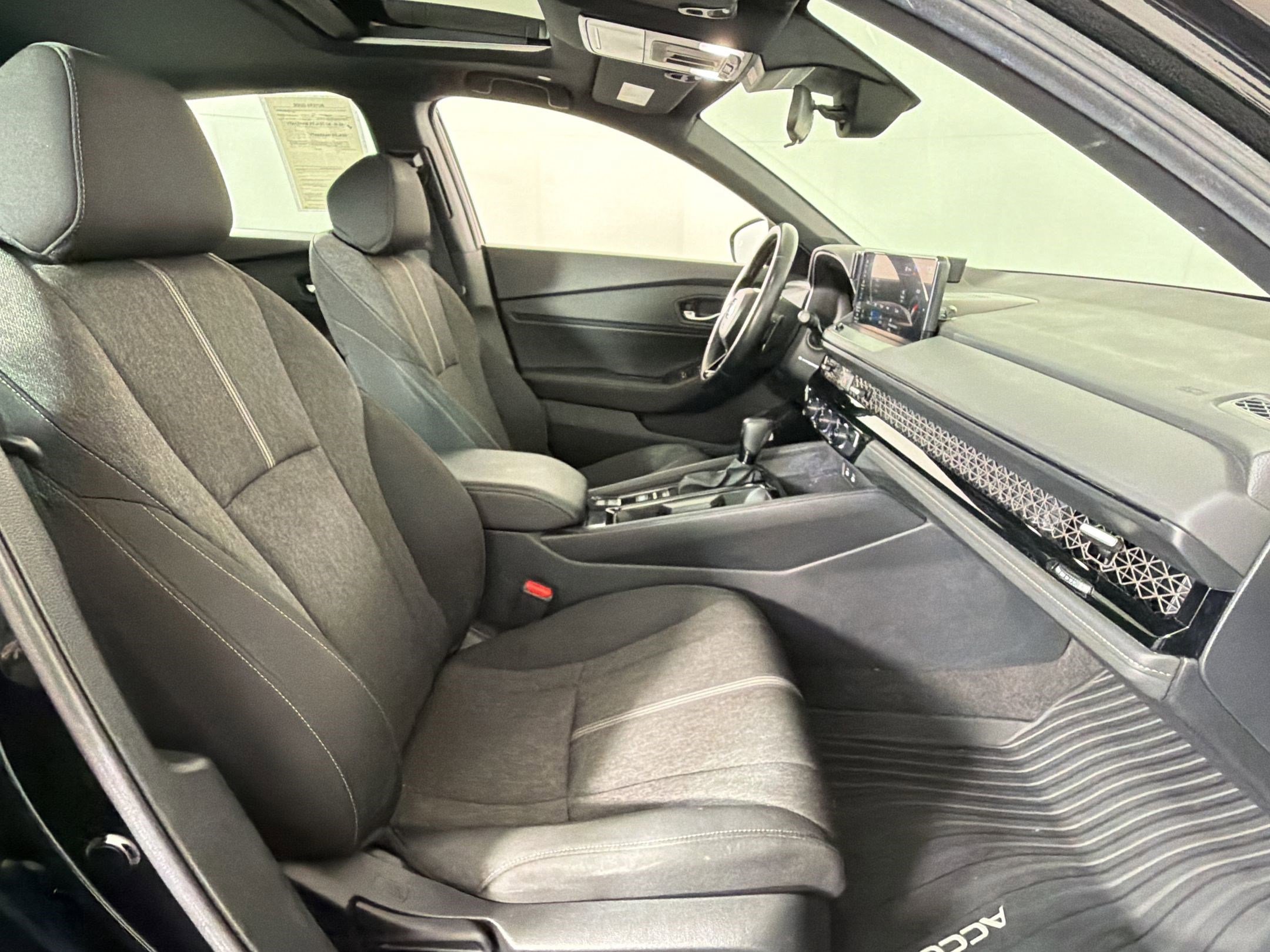 Used 2024 Honda Accord Sport image 30
