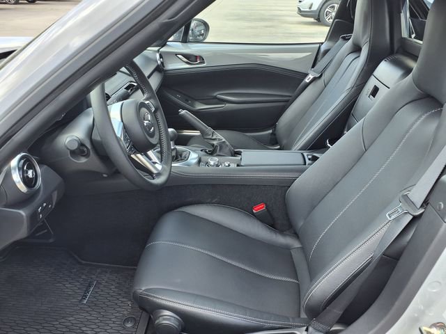 Used 2025 MAZDA MX-5 Miata RF Grand Touring image 3