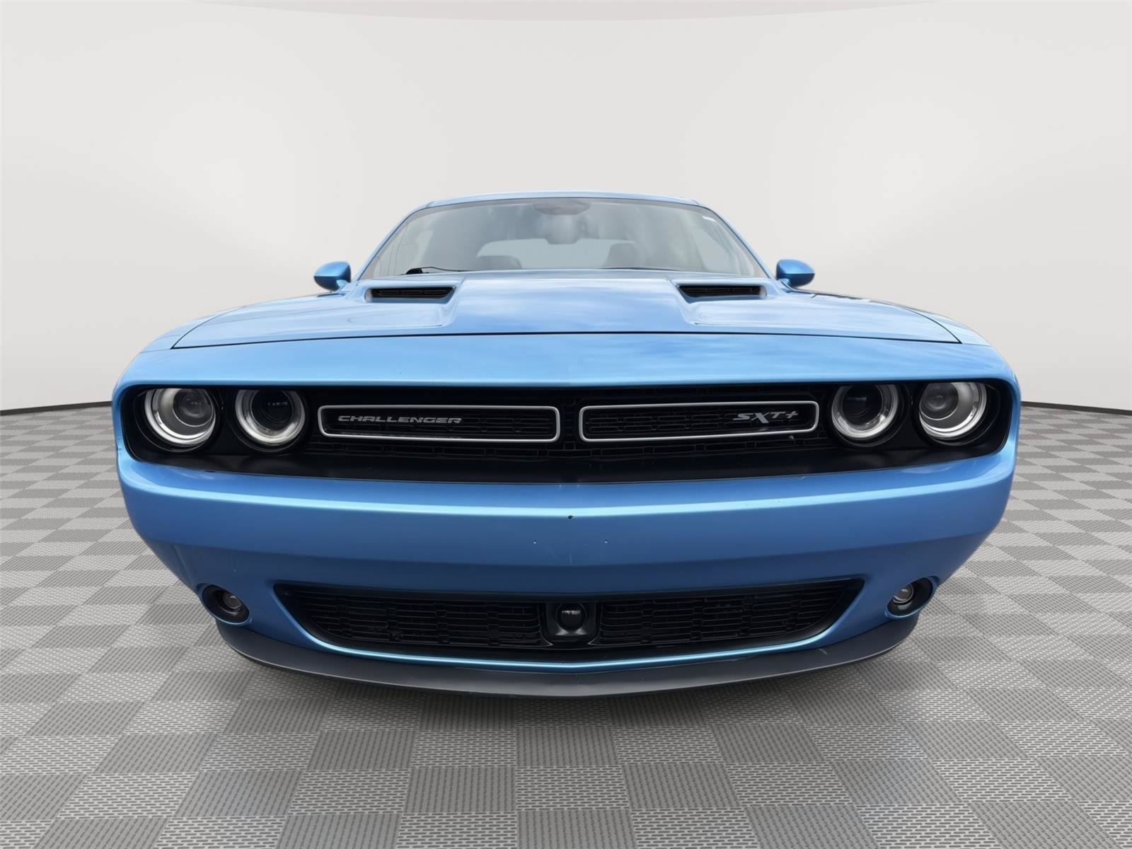 Used 2015 Dodge Challenger SXT Plus w/ Premium Sound Group RWD image 2
