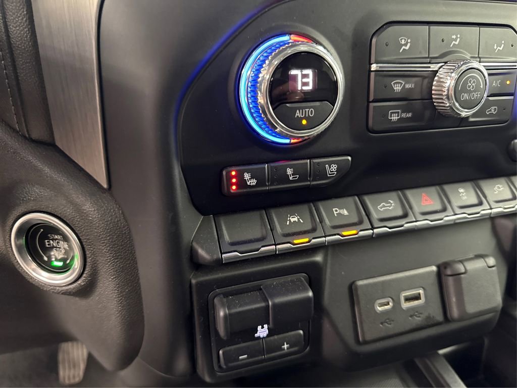 Used 2022 GMC Sierra 1500 Denali w/ Driver Alert Package II AWD/4WD image 35