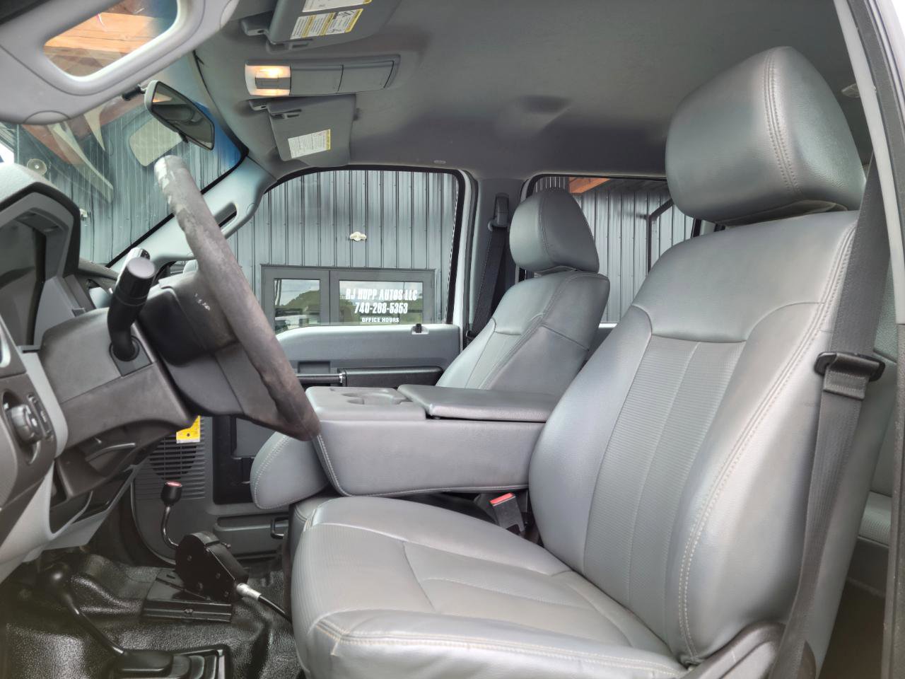 Used 2016 Ford F550 4x4 Crew Cab Super Duty image 13