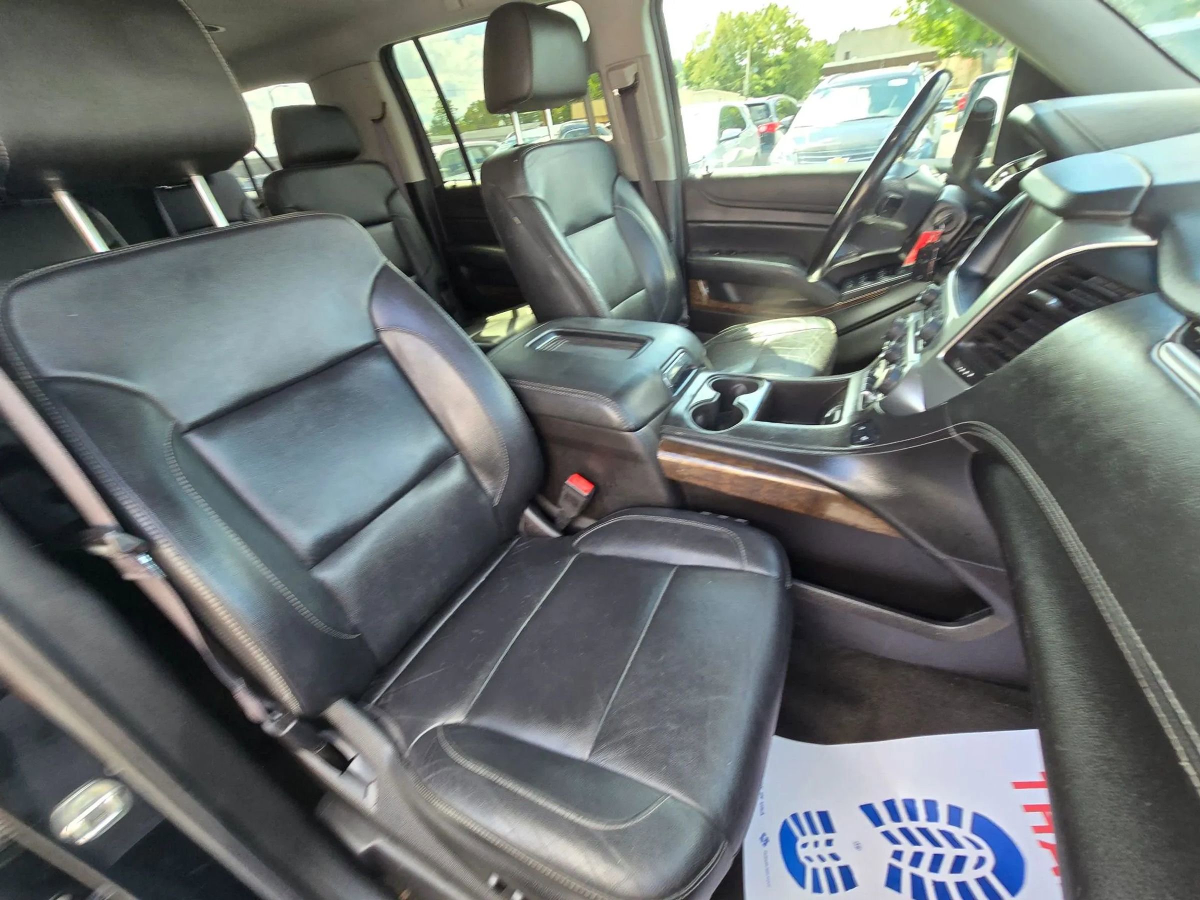 Used 2017 Chevrolet Suburban LT image 25